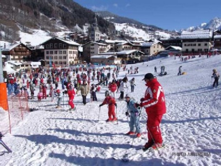 Location de vacances - Appartement à Thônes - La station de La Clusaz paradis du ski à 13 km de la location