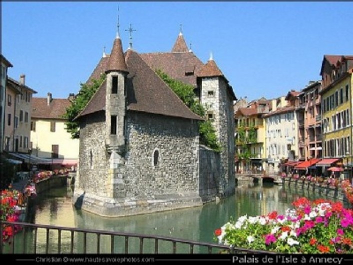 Location de vacances - Appartement à Thônes - Annecy et ses veilles prisons à 15 km de la location