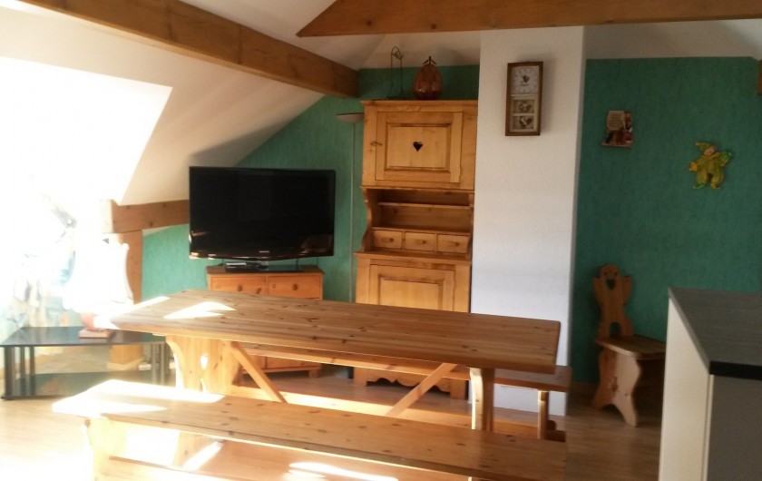 Location de vacances - Appartement à Thônes - La pièce à vivre