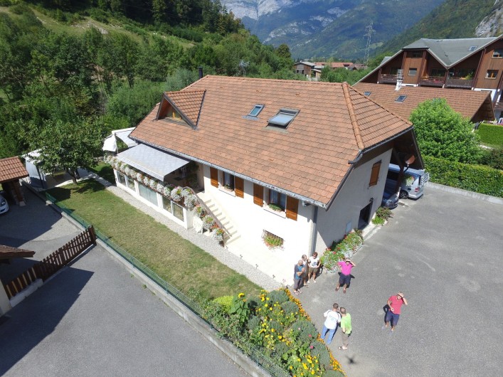 Location de vacances - Appartement à Thônes - La location vue du ciel....