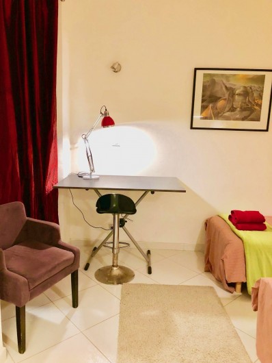 Location de vacances - Appartement à Monaco-Ville - coin bureau du studio