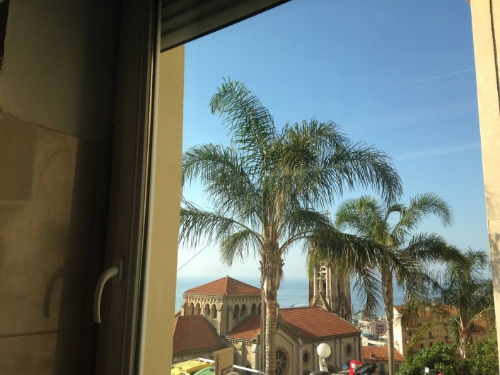 Location de vacances - Appartement à Monaco-Ville - la vue  vers Monaco ds l'appartement mezzanine de 38 M2  au 1er étage .