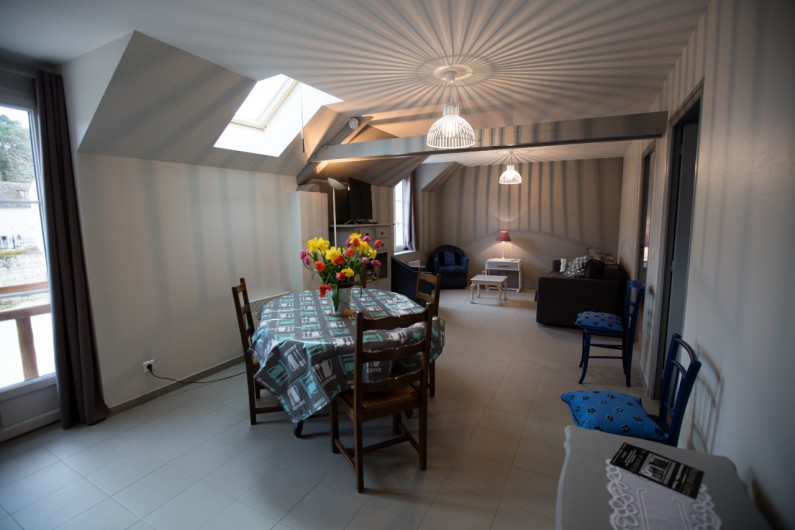 Location de vacances - Appartement à Noisy-sur-École - Salon - Salle à manger