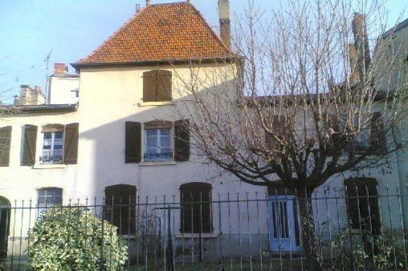 Location de vacances - Gîte à Roanne - Devanture