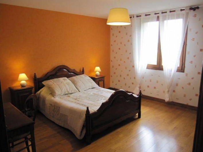 Location de vacances - Maison - Villa à Mauzac-et-Grand-Castang - chambre 1er étage