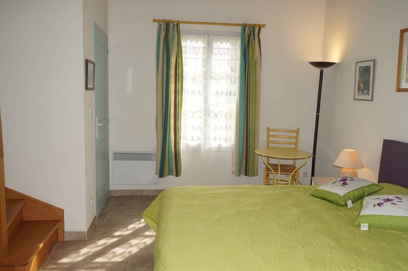 Location de vacances - Chambre d'hôtes à Vedène - Chambre Lavande RDC