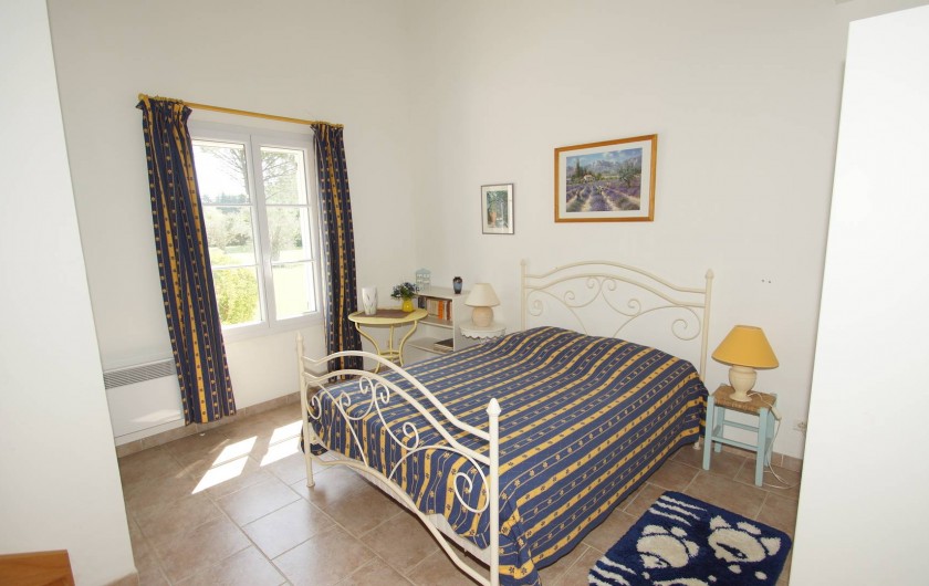 Location de vacances - Chambre d'hôtes à Vedène - Chambre Tournesol
