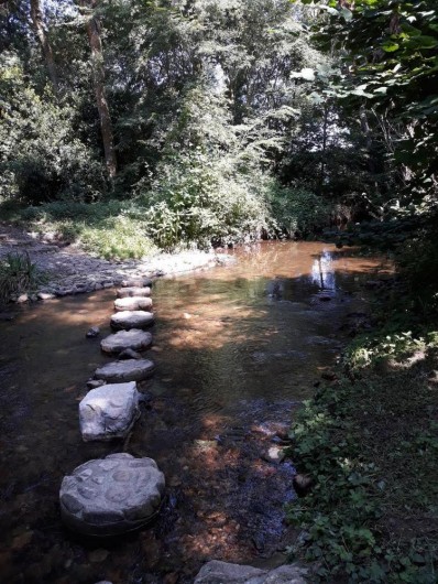 Location de vacances - Chambre d'hôtes à Saint-Martin-le-Vieil - Une jolie rivière : La Vernassonne