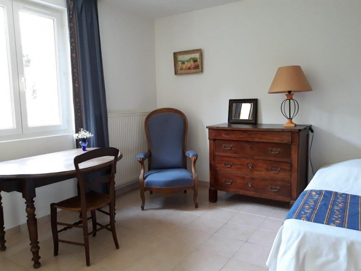 Location de vacances - Chambre d'hôtes à Saint-Martin-le-Vieil - Chambre "Provence" - 3 personnes