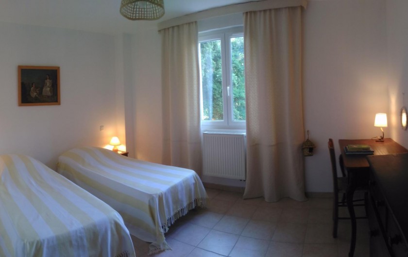 Location de vacances - Chambre d'hôtes à Saint-Martin-le-Vieil - Chambre parentale Rossignol2