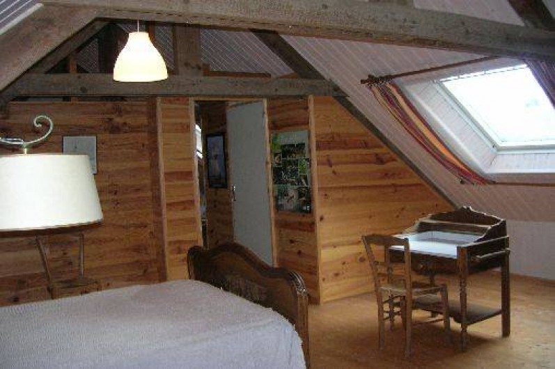 Location de vacances - Gîte à Saint-Gelven - chambre étage, 1 lit largeur 1.20