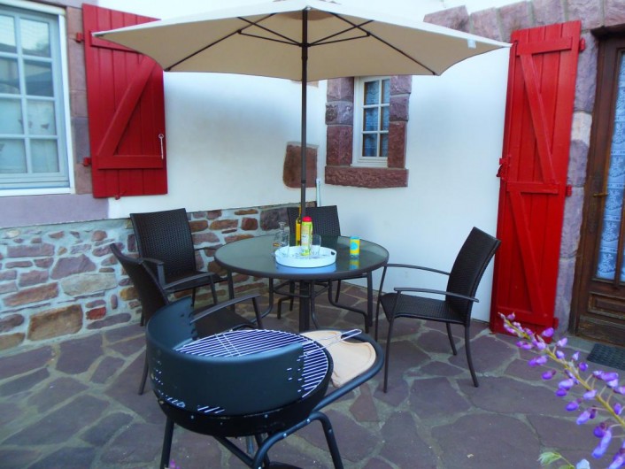 Location de vacances - Gîte à Saint-Étienne-de-Baïgorry - cour privée