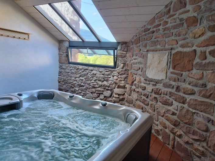 Location de vacances - Gîte à Saint-Étienne-de-Baïgorry - spa 6 places accès gratuit sur réservation