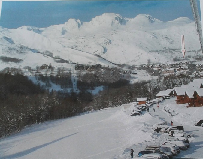Location de vacances - Appartement à Saint-Sorlin-d'Arves - vue de l'appartement à droite sur les pistes
