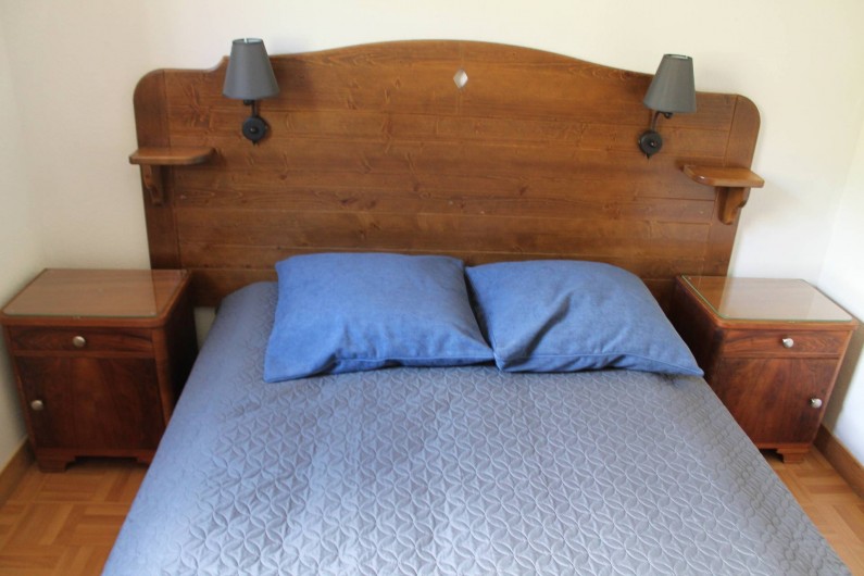 Location de vacances - Appartement à Saint-Sorlin-d'Arves - chambre 1 niveau inférieur 1 lit 140/190