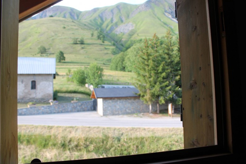 Location de vacances - Appartement à Saint-Sorlin-d'Arves - vue chambre 1