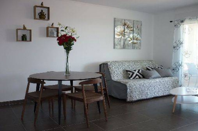 Location de vacances - Appartement à Propriano - espace salle à manger/ salon