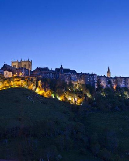 Location de vacances - Gîte à Saint-Flour - Les remparts