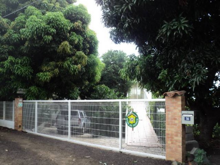 Location de vacances - Gîte à Bois De Nèfles - portail d'entrée