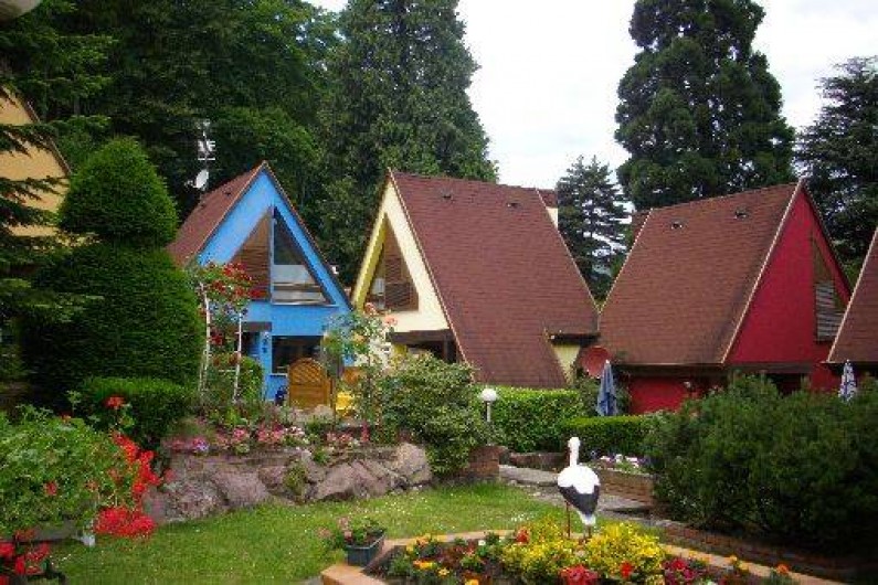 Location de vacances - Gîte à Kaysersberg - Résidence La Sapinière et son parc au centre