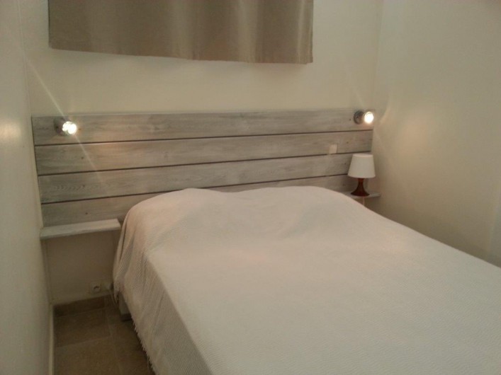 Location de vacances - Villa à Saint-François - Chambre avec lit 140 x 190 climatisée, salle de bain et Wc