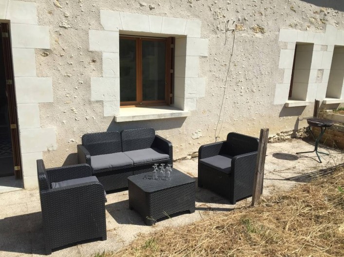 Location de vacances - Maison - Villa à Souvigny-de-Touraine - Terrasse côté champ
