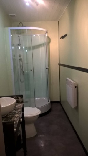 Location de vacances - Maison - Villa à Belvoir - SDB du haut