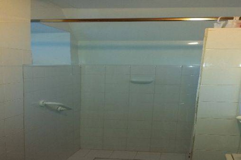 Location de vacances - Maison - Villa à Allevard - salle de bains