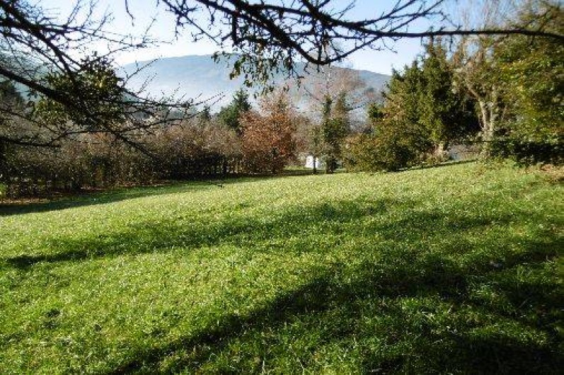 Location de vacances - Chalet à Menthon-Saint-Bernard - Terrain de 3000M2 autour du chalet