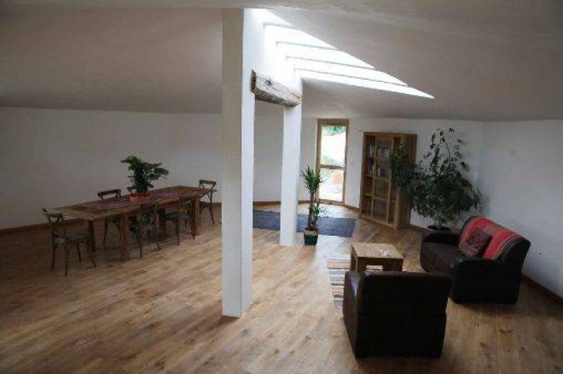 Location de vacances - Gîte à Saint-Saturnin-lès-Apt - Grand salon de 70 m2