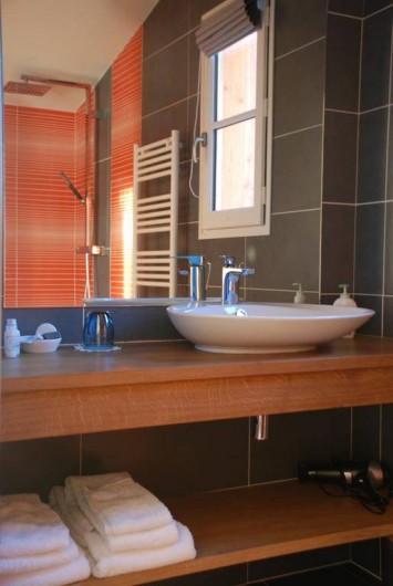 Location de vacances - Chambre d'hôtes à Saint-Magne-de-Castillon - Chambre Terracotta