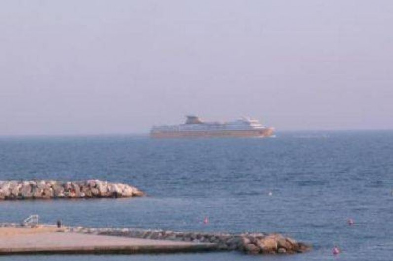 Location de vacances - Appartement à Toulon - VUE DE L APPARTEMENT DU LIDO