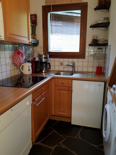 Location de vacances - Appartement à Le Grand-Bornand - Cuisine 1/2