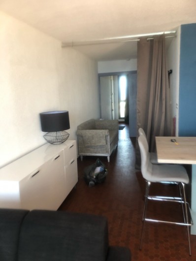 Location de vacances - Appartement à Le Barcarès - vue sur l'entrée