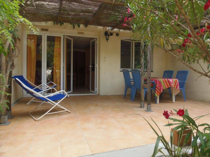 Location de vacances - Camping à Sorède - Appartement 4 Personnes 35 m² - 2 chambres - terrasse 25 m²