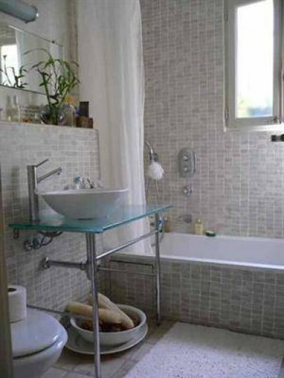 Location de vacances - Villa à Golfe-Juan - Salle de bains avec WC et baignoire