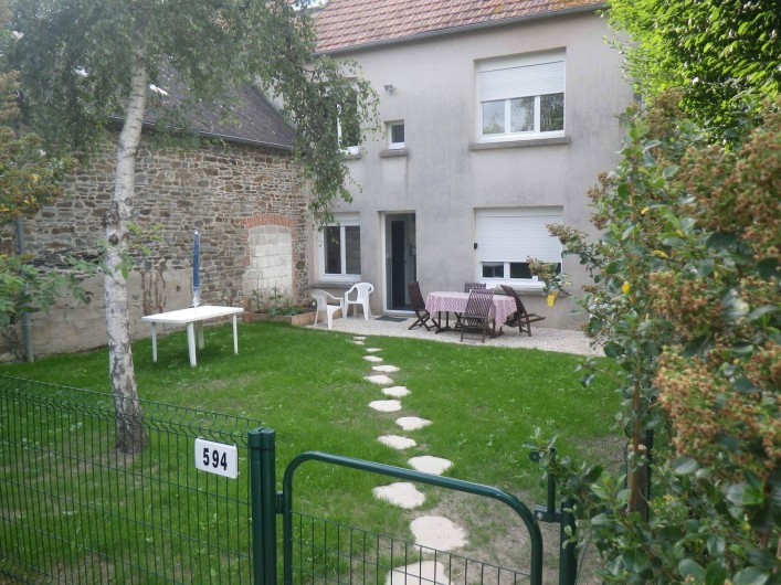 Location de vacances - Appartement à Saint-Pair-sur-Mer - Jardin