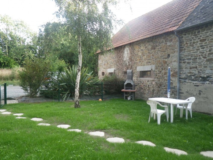 Location de vacances - Appartement à Saint-Pair-sur-Mer - Jardin