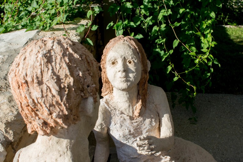 Location de vacances - Chambre d'hôtes à Beaune - Sculptures de Jurga