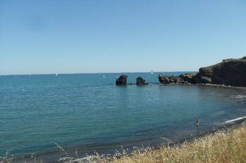 Location de vacances - Appartement à Agde - Rochers des deux frères dans la crique