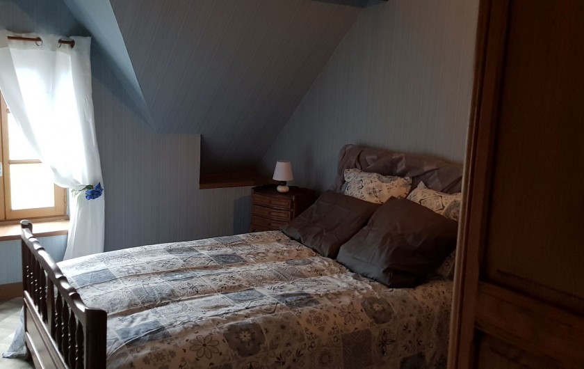 Location de vacances - Gîte à Bourguenolles - Chambre bleue 2