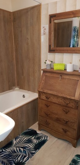 Location de vacances - Gîte à Bourguenolles - salle de bain