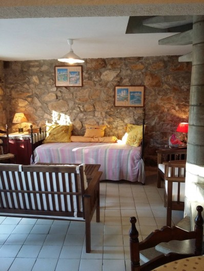 Location de vacances - Gîte à Bize-Minervois - coin séjour