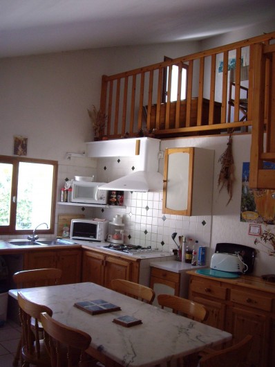 Location de vacances - Gîte à Bize-Minervois - coin cuisine aménagée