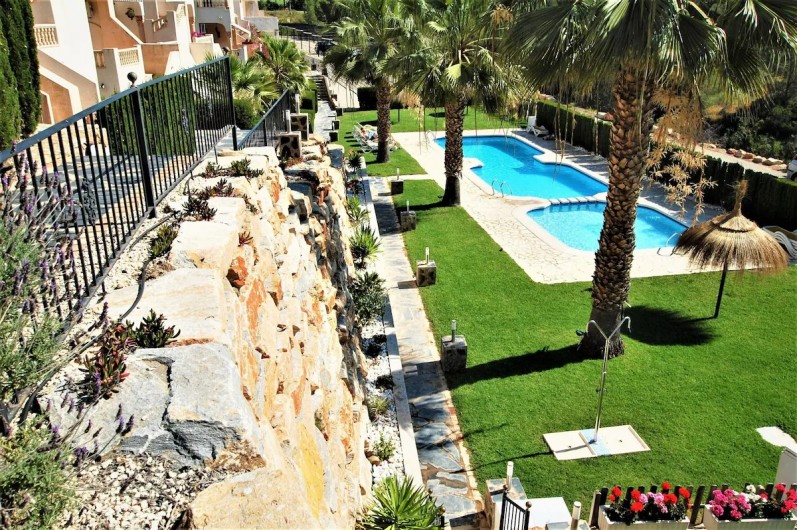 Location de vacances - Appartement à Orihuela Costa - Vue appartement piscine