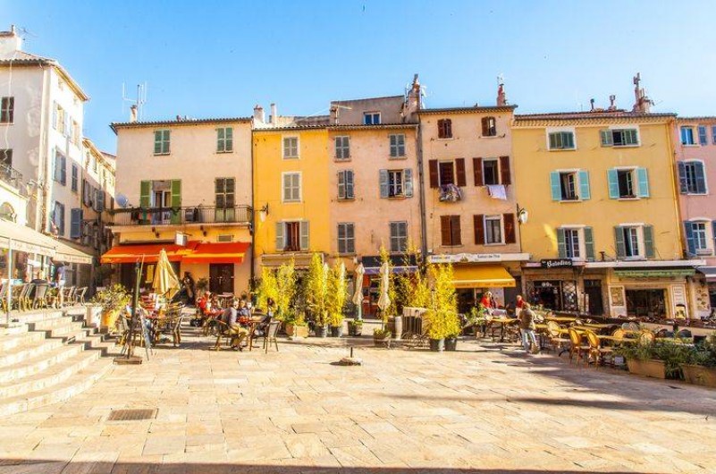 Location de vacances - Appartement à Hyères - Centre Ville d'Hyères