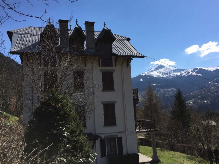 Location de vacances - Appartement à Saint-Gervais-les-Bains - Chalet vue de coté