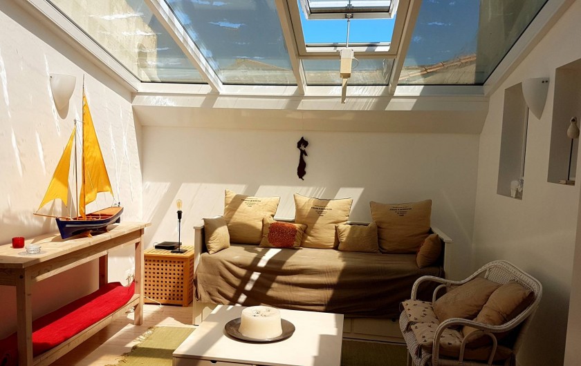 Location de vacances - Maison - Villa à Saint-Clément-des-Baleines - salon verrière villa re privative 6/8 personnes