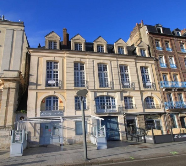 Location de vacances - Appartement à Dieppe - Façade extérieure