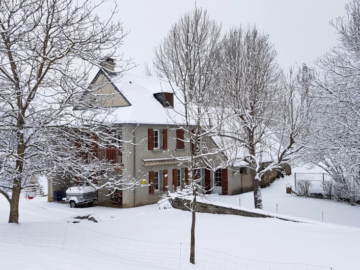 Location de vacances - Gîte à Sainte-Marie de Campan - Le Carot sous la neige